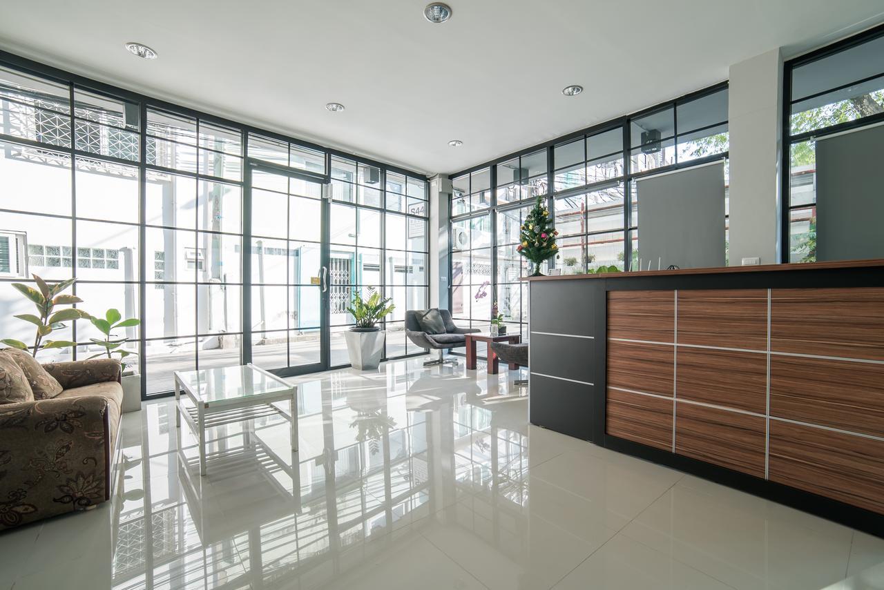 S44Room Бангкок Екстер'єр фото