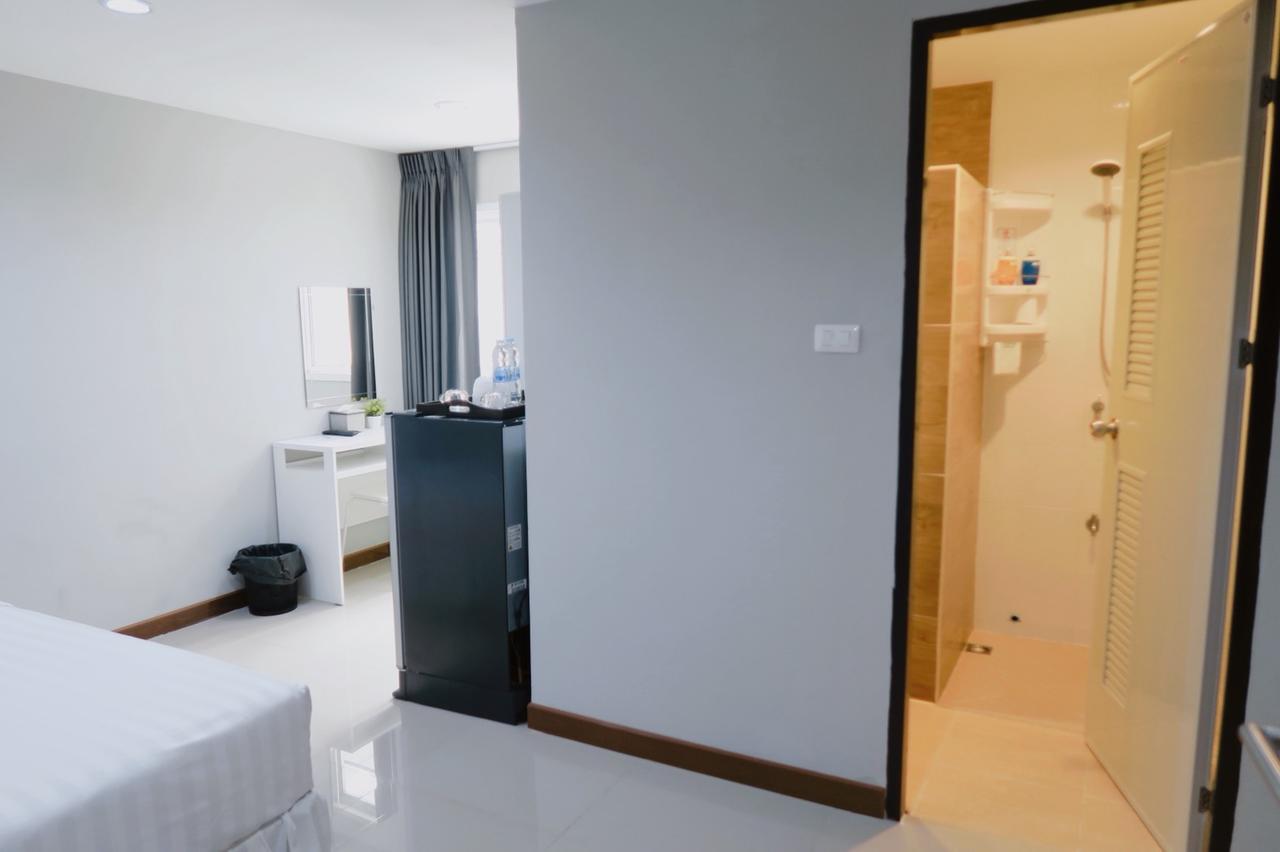 S44Room Бангкок Екстер'єр фото
